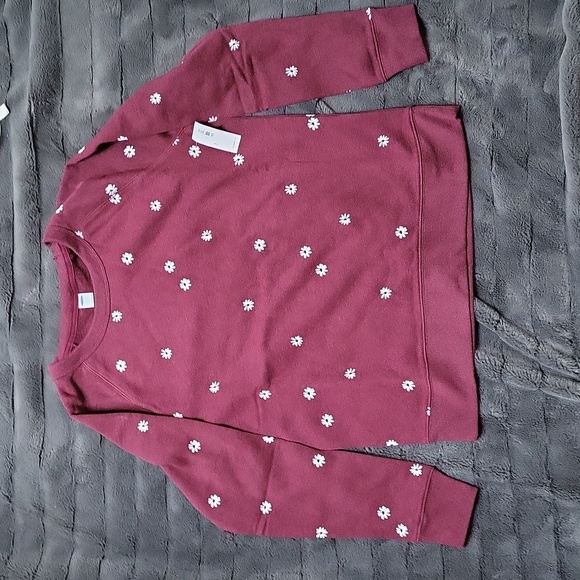 NWT! Burgundy Floral Sweatshirt! Size Small! - Picture 5 of 8